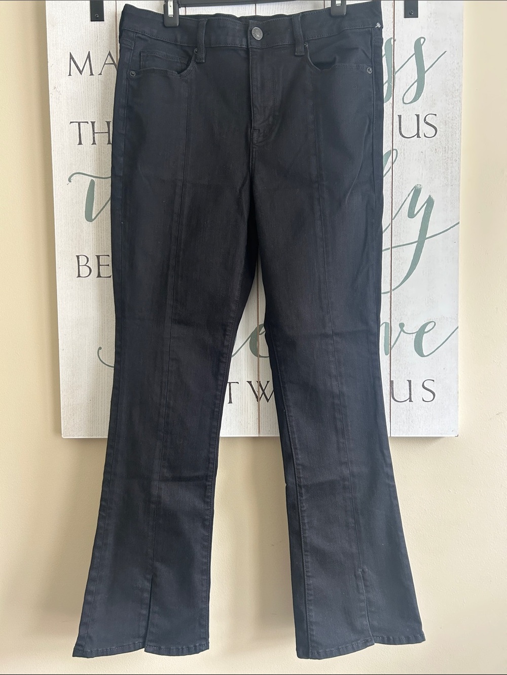 American Eagle Hi-Rise Skinny Kick next level stretch Black Jeans - size 14